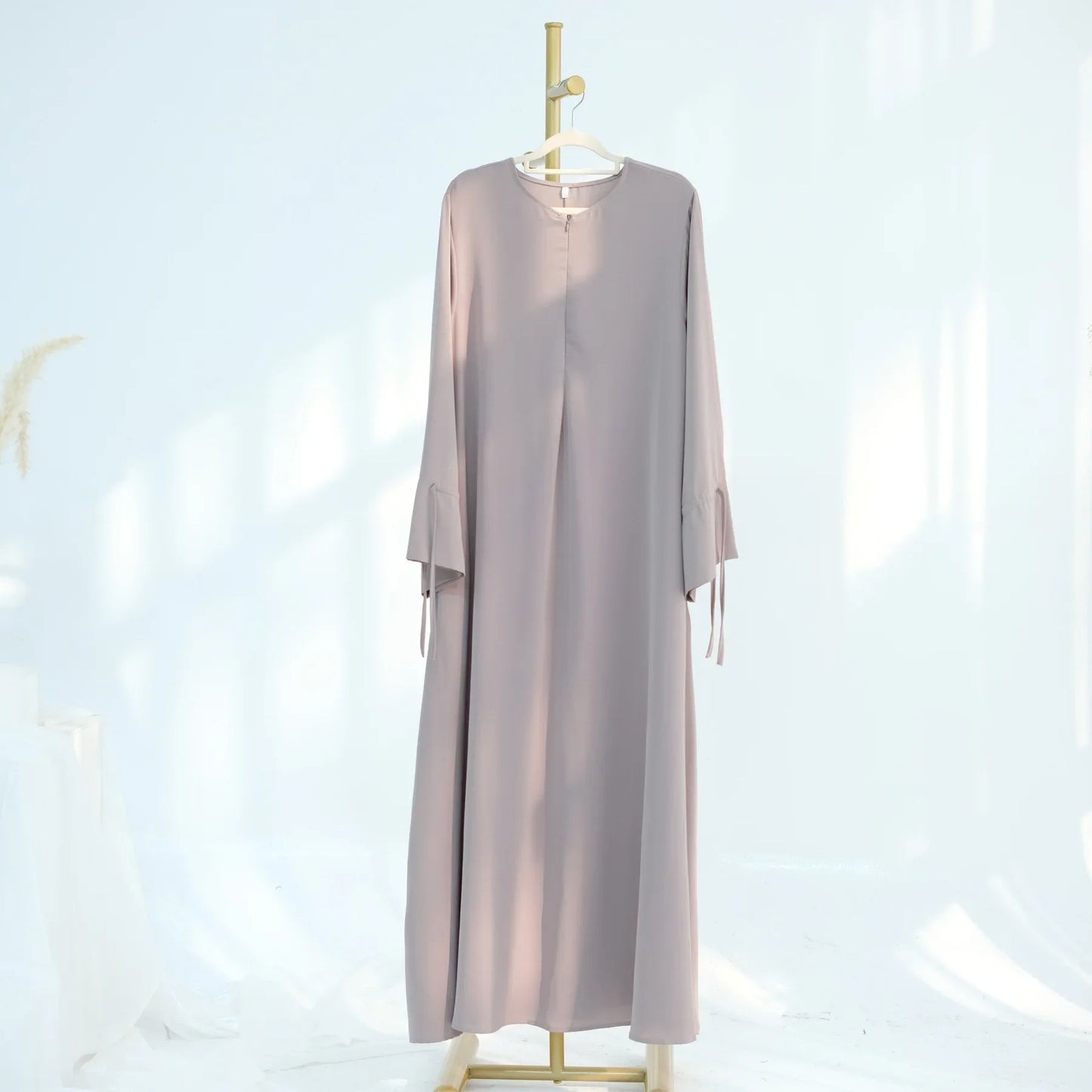 Elegant Dubai Abaya Dress – Modest Solid Color Islamic Robe for Women