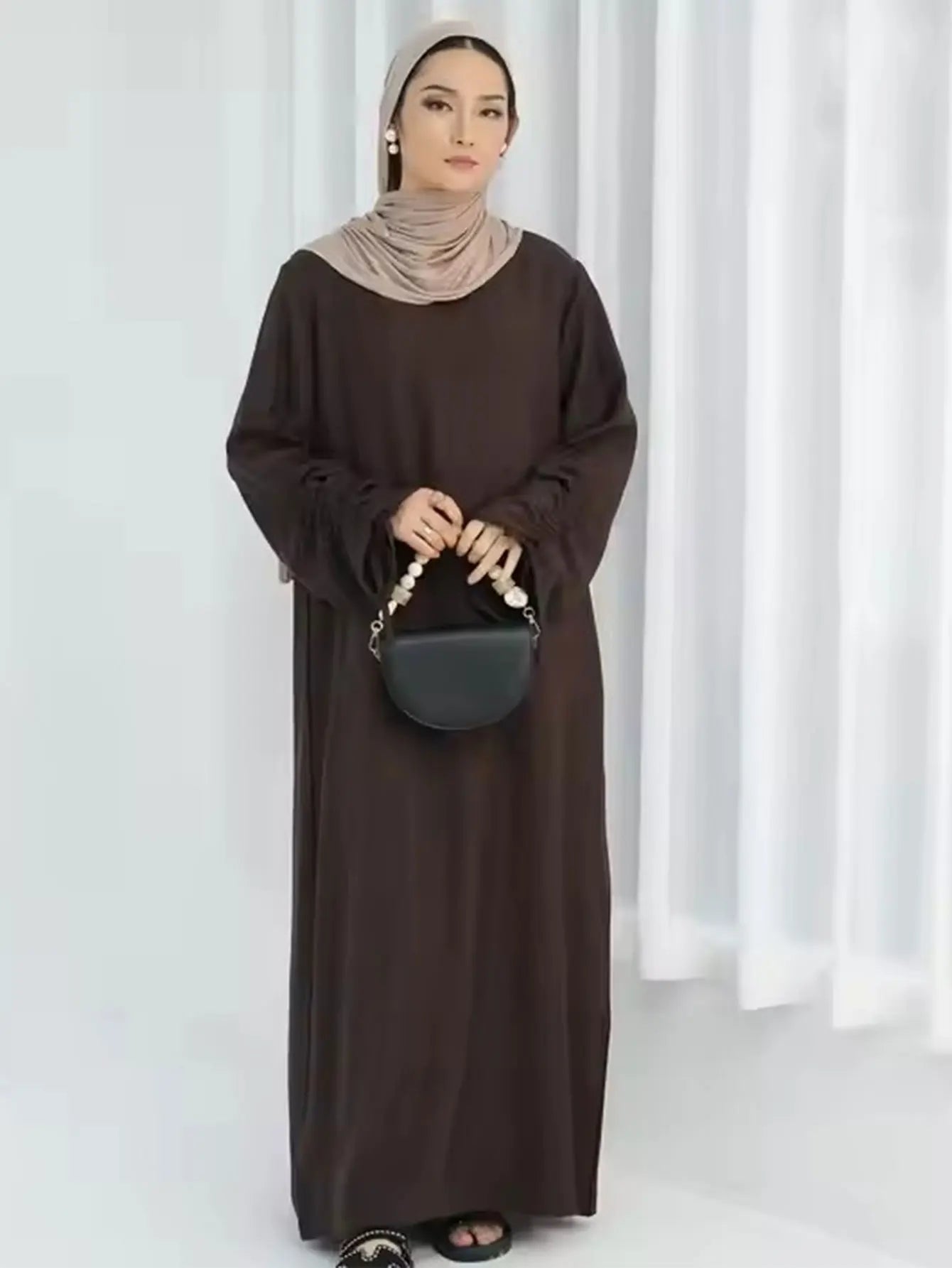 Elegant Abaya Dress – Modest Lace-Up Sleeve Kaftan Robe for Women